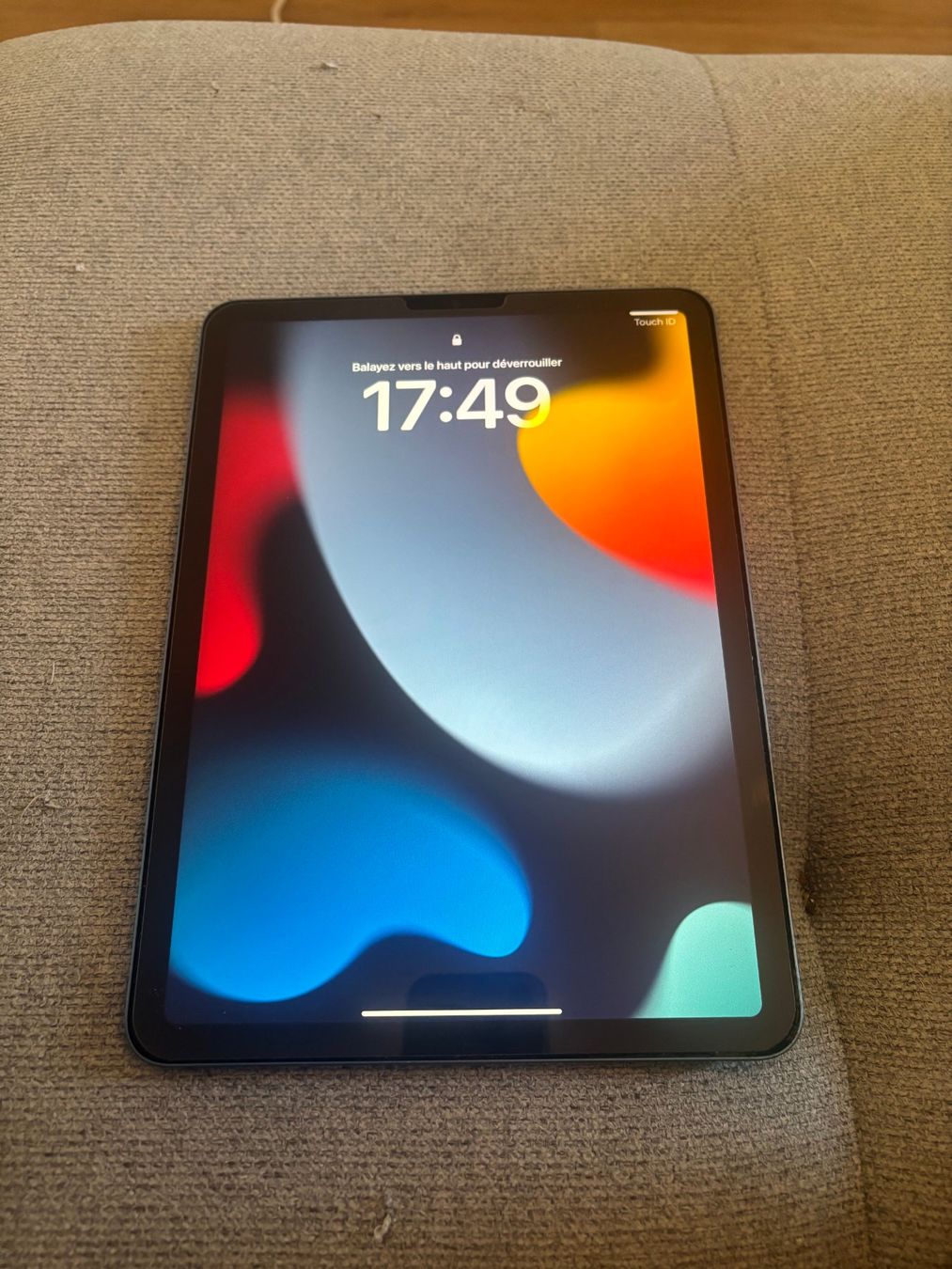 Apple Tablet PC: iPad Air 5e génération presque neuf – Neu (gemäss Beschreibung) aus Neuchâtel von aym_ztr6 2
