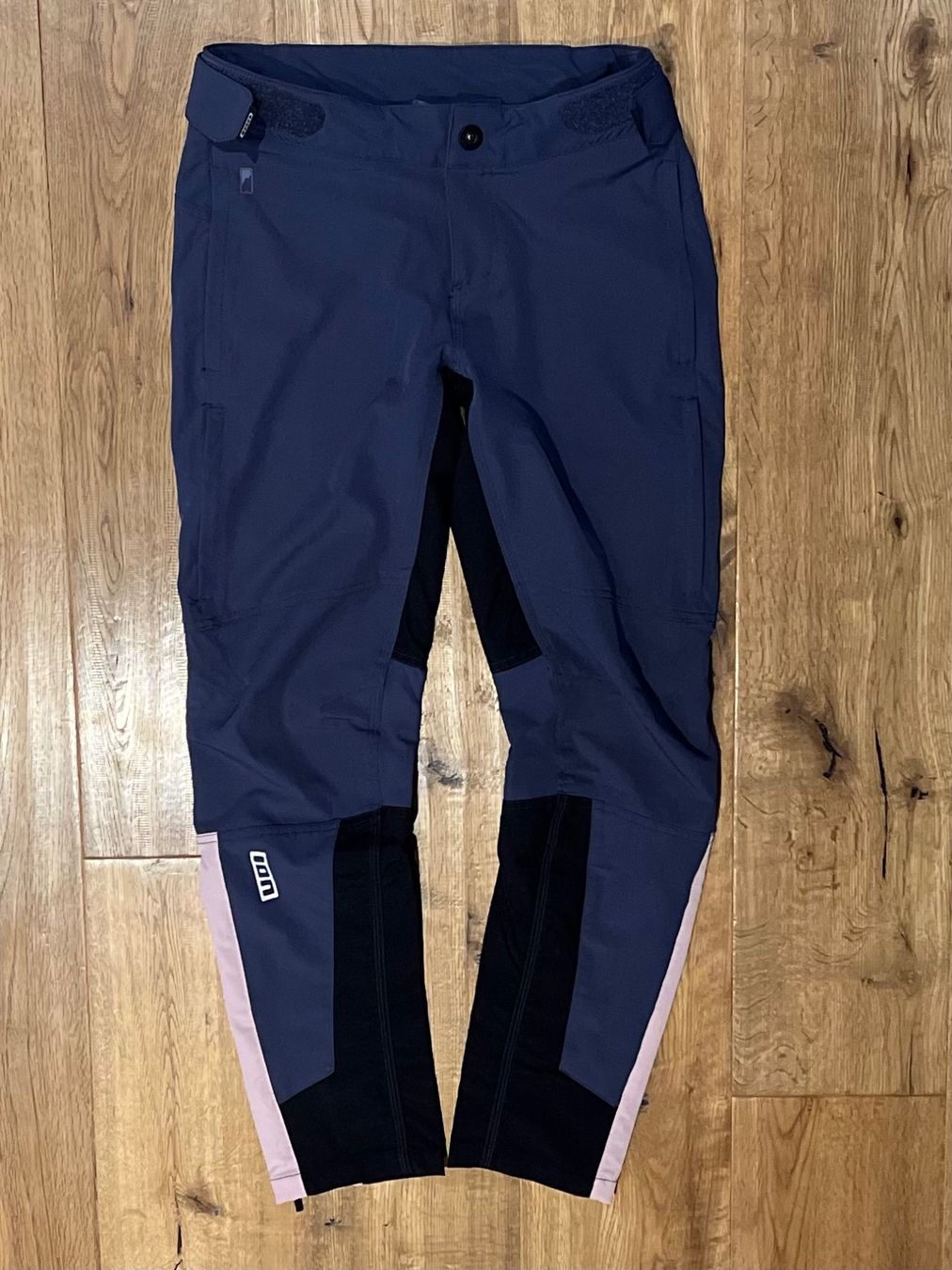 Pantaloni: ION Damen MTB-Hose lang anthrazit/rosa – Usato da Wangenried venduto da Going
