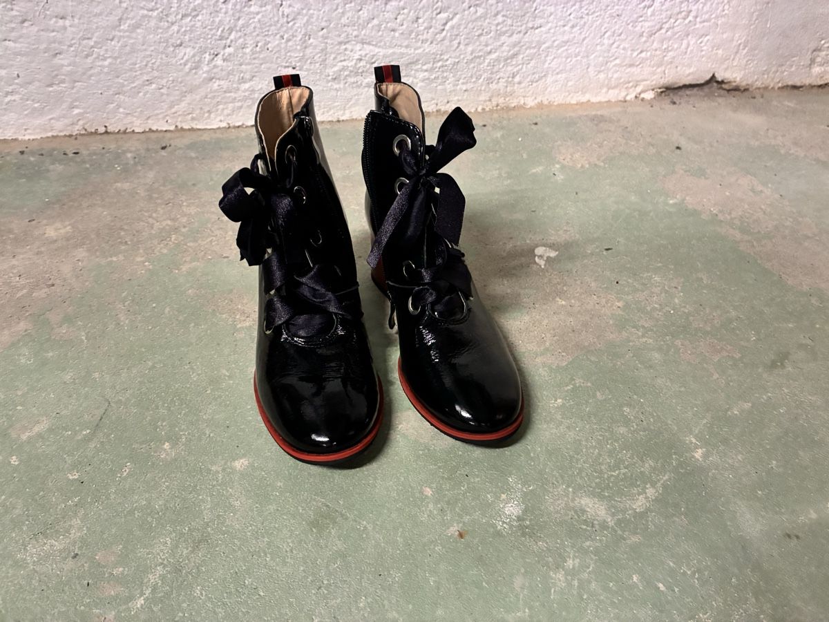 Scarpe da donna: Stiefeletten Lackleder schwarz Grösse 38  – Nuovo (secondo la descrizione) da Zürich venduto da Spurlos123 1