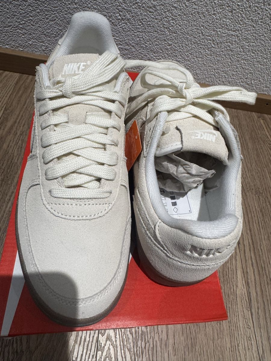 Nike Scarpe da donna: Nike in Creme, neu , Grösse 39 – Nuovo e nell'imballaggio originale da Zürich venduto da val_kh58 1