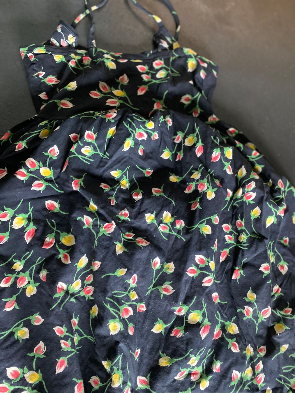 Vestiti: Blumenkleid von Tehen 36 – Usato da Chur venduto da simhofstr 3