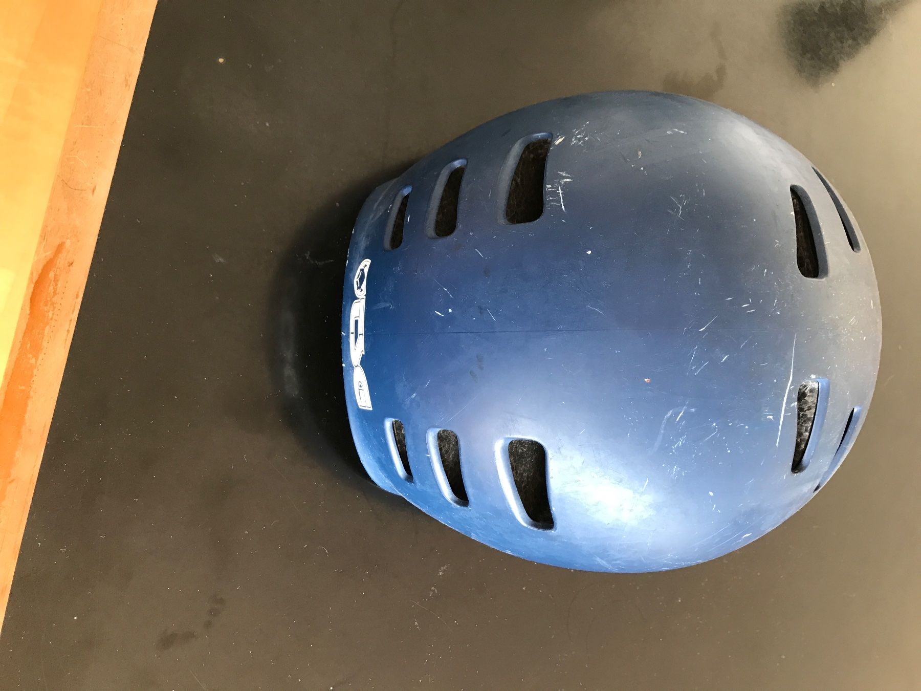 Caschi: Helm – Usato da Zürich venduto da almaluisa 2