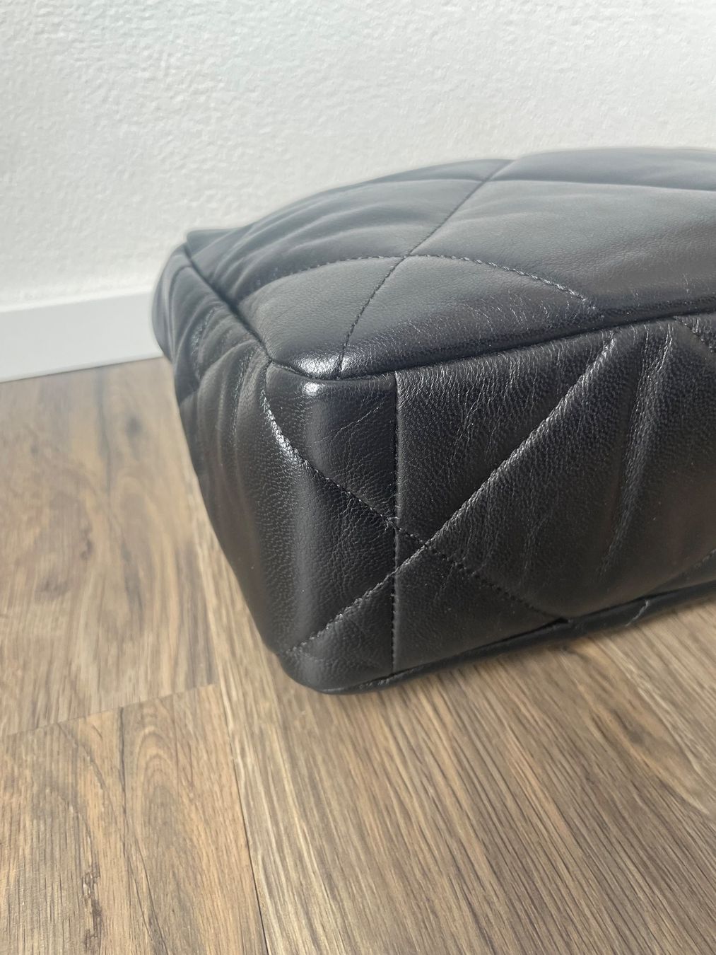 Chanel Borse da donna: Chanel 19 Grosse Tasche – Nuovo (secondo la descrizione) da Münchwilen TG venduto da emma_J 7