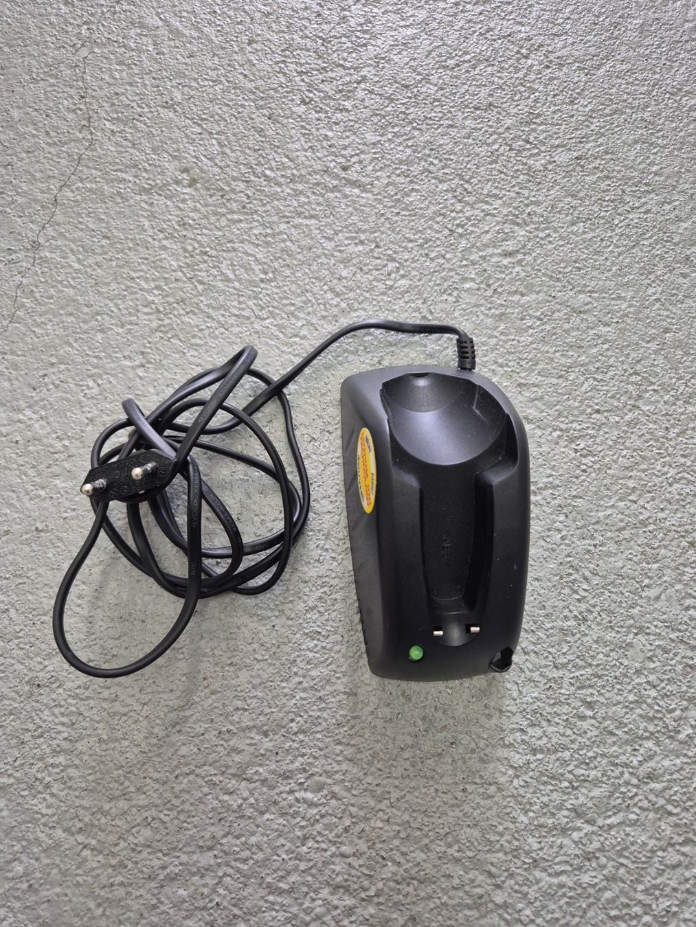 Bosch Caricatori & Batterie: Bosch Ladegerät 7,0V 250mA – Usato da Domat Ems venduto da tchnesa