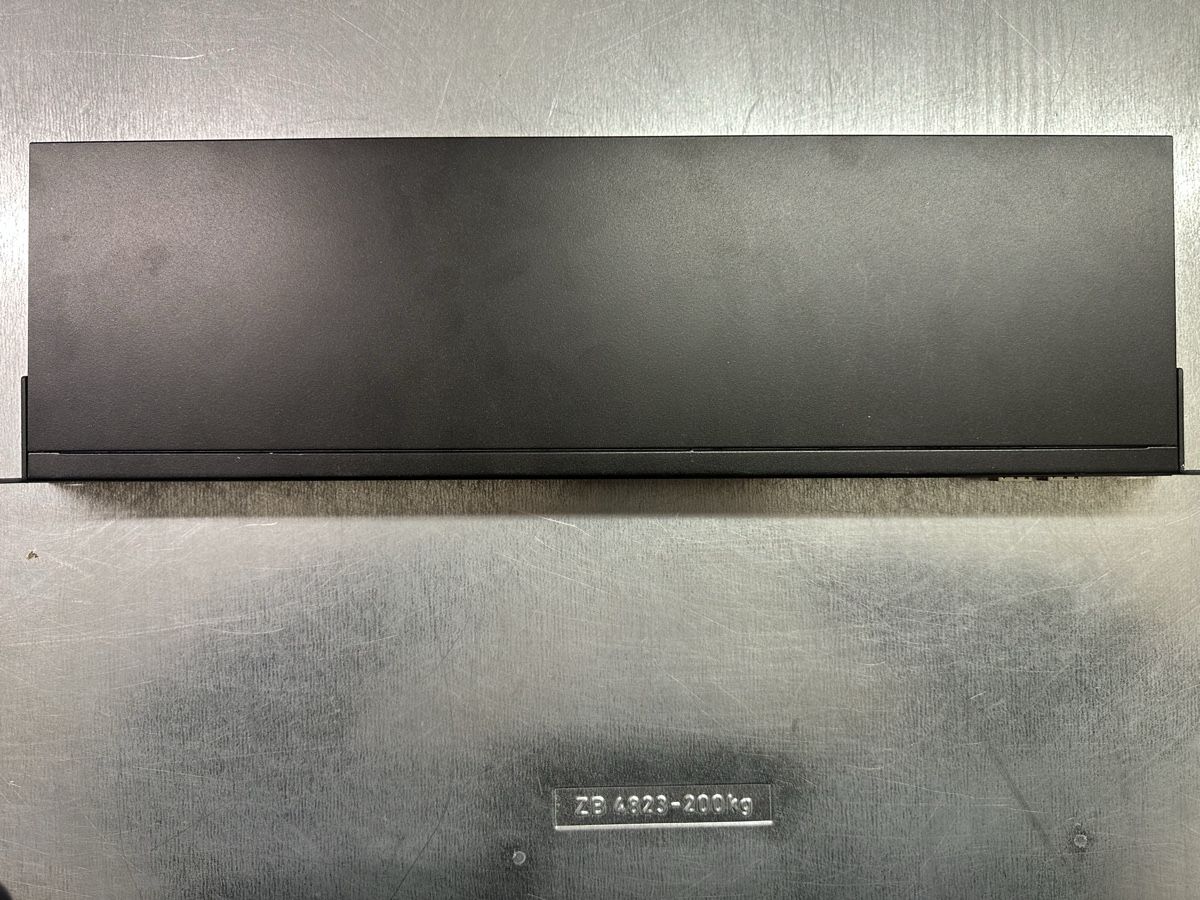 Zyxel Hub & Switch: ZyXel GS1900-24 Port Managed Switch – Usato da Luzern venduto da FrankGroebel 4