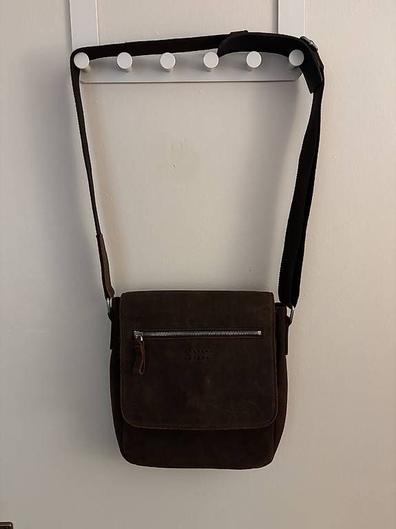 Taschen: Leonhard Heyden Boston Shoulder Bag s brown – Gebraucht aus Zürich von BenJoMusic