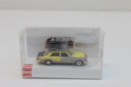 Busch 46858 Mercedes W123 "unverwüstlich" voll beladen