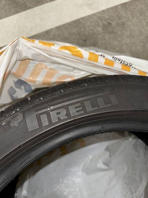 Pneumatici & Ruote complete: Pirelli SottoZero Winterreifen  – Usato da Basel venduto da Vincenzo_Bruni 4
