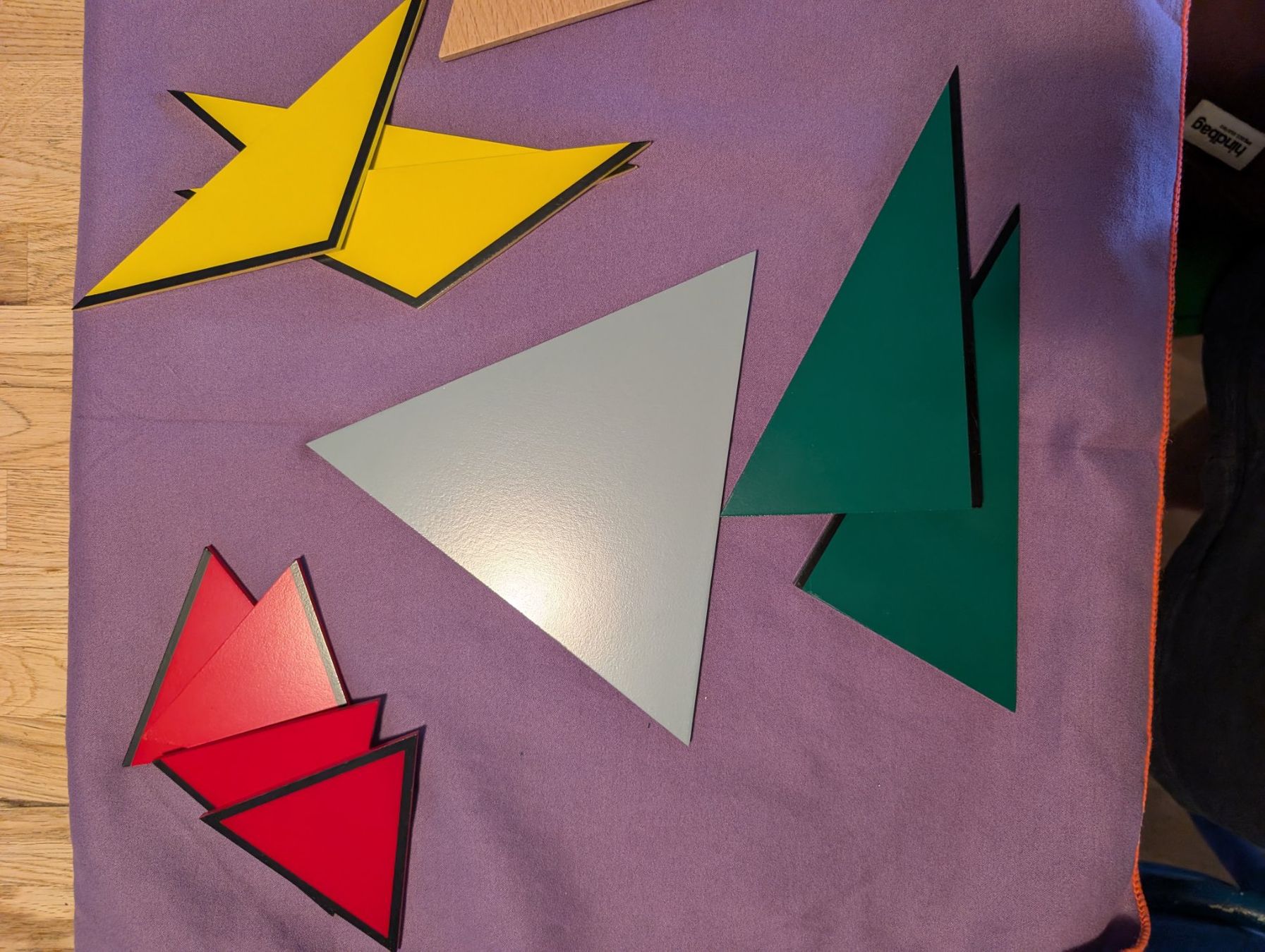 Giochi: Jeu 6 boites  triangles constructeurs Montessori – Usato da Genève venduto da jeansteph 1