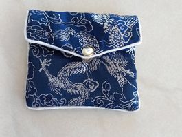 China Seiden Schmuck Tasche 9x8cm