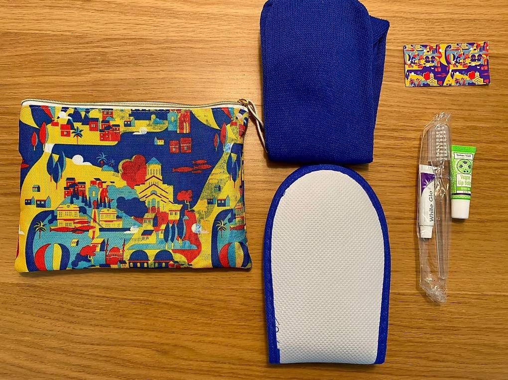 Custodie per cosmetici: Turkish Airlines Amenity Kit – Nuovo (secondo la descrizione) da Lachen SZ venduto da kal_87kx 1