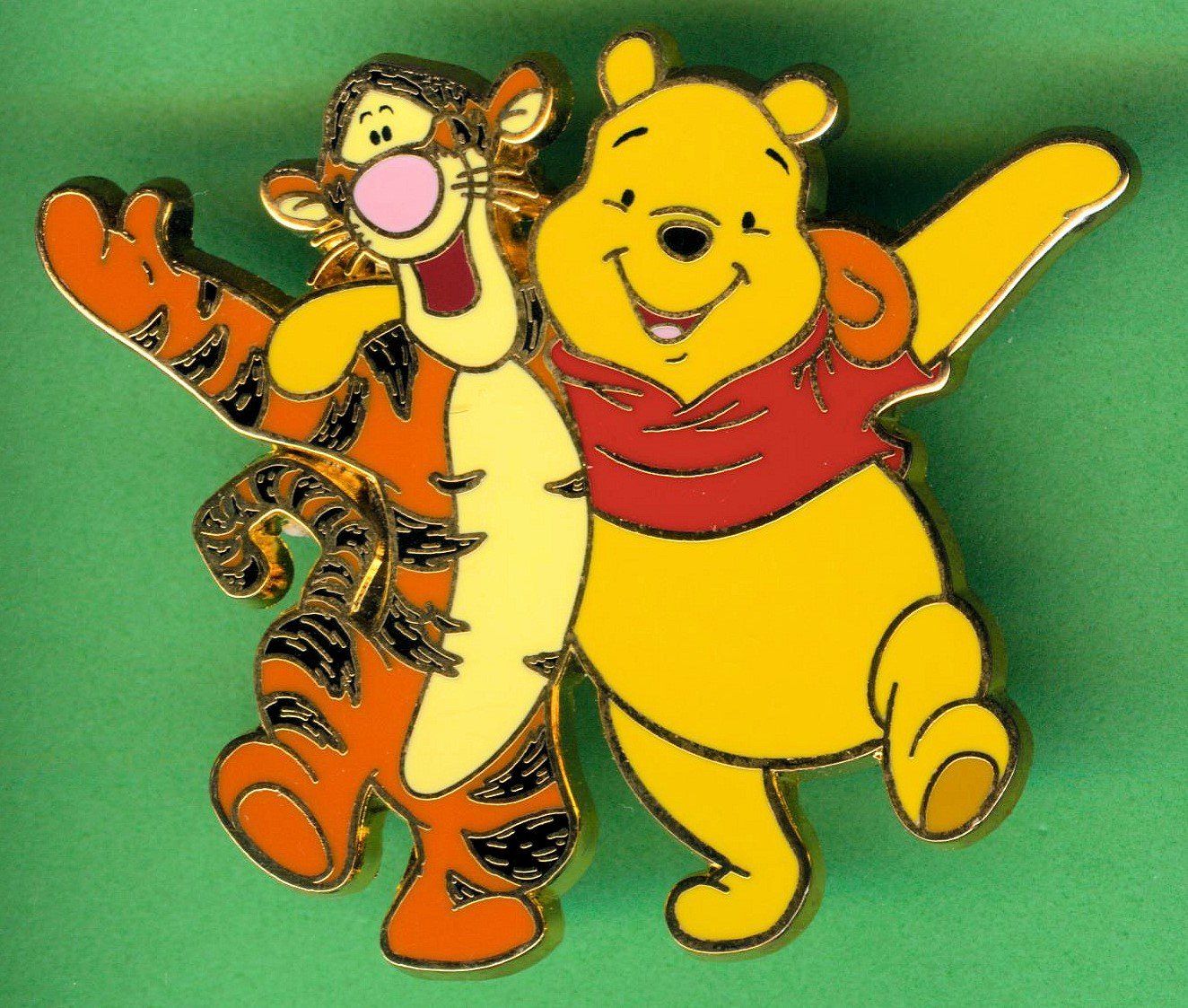 Disney Placchette & Badge: Disney   TIGGER & POOH – Usato da Winterthur venduto da Sammleroase