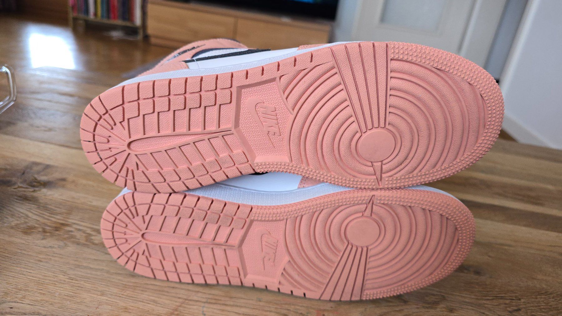 Jordan Scarpe da donna: Nike Jordan schuhe EU 40 – Usato da Wallisellen venduto da theblacksheep 2