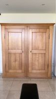 Schrank Kirschen-Holz doppeltuerig antik