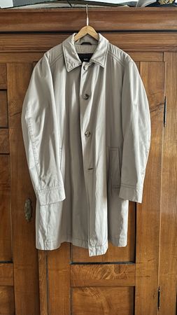 Hugo Boss Trench coat L