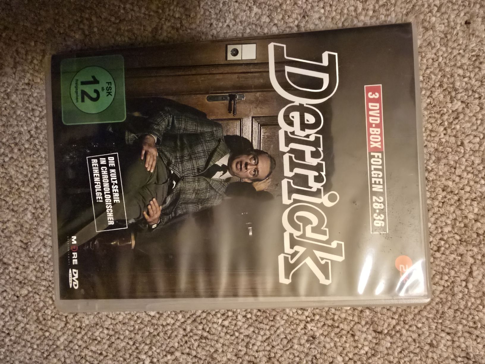 Tutti i DVDs: 13 DVD-S Derrick  – Usato da Zürich venduto da Ricki25 3
