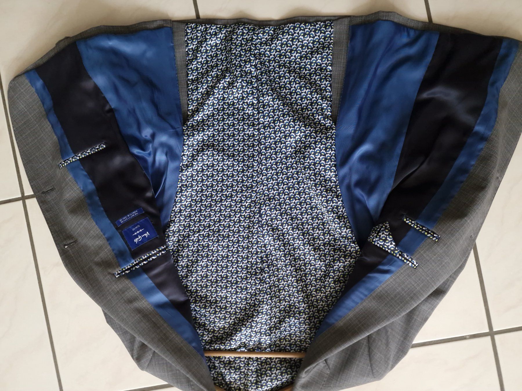We Completi: Eleganter Marken-Herren-Anzug – Usato da Adligenswil venduto da Den_fdz2 3