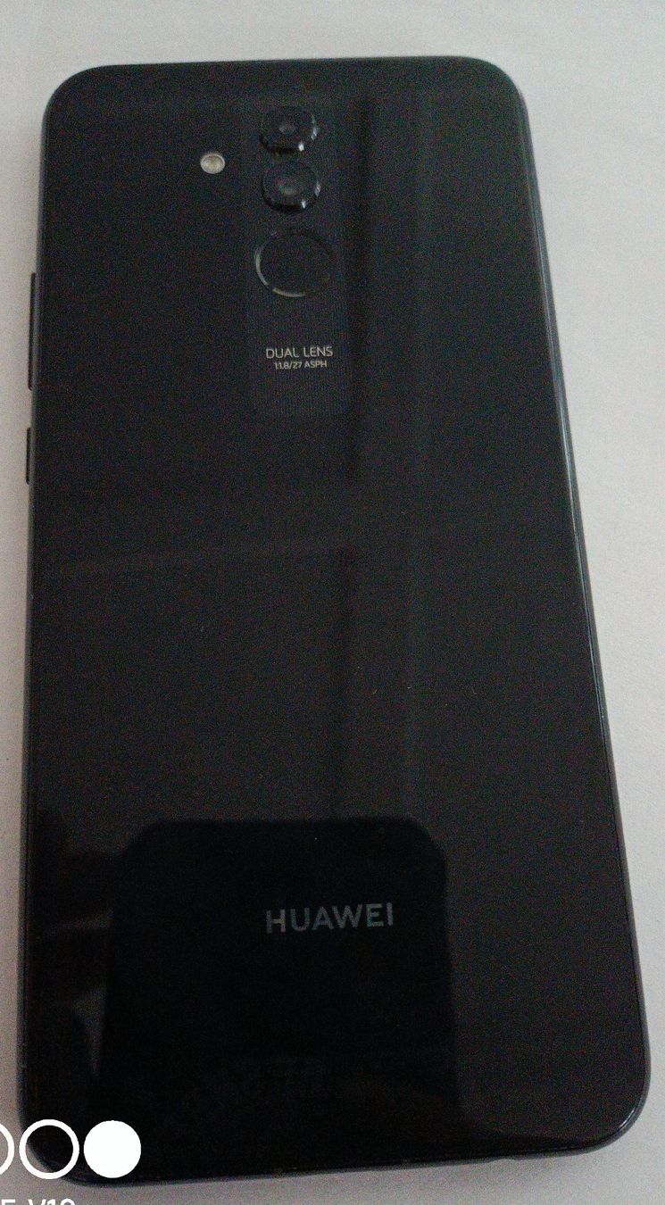 Huawei Portables: Huawei Mate 20 lite – D'occasion à Domat/Ems par pas_ngx7