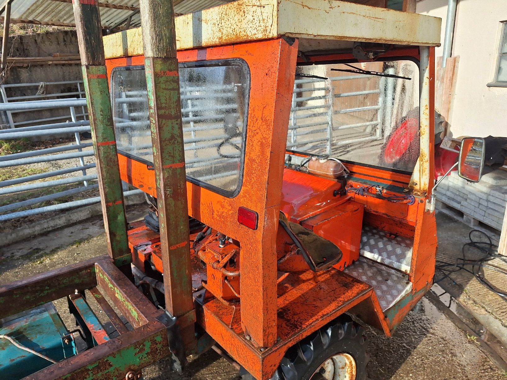Bucher Trattori: Transporter Bucher TR 2500 Traktor – Usato da Eptingen venduto da Bobbl1 2