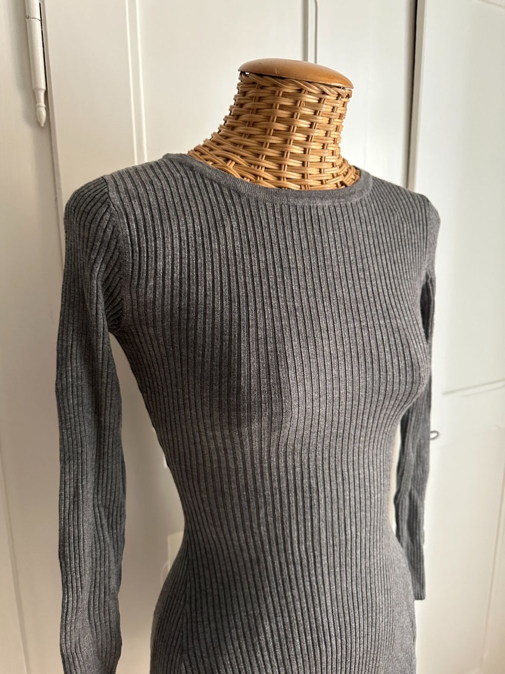 Tally Weijl Vestiti: Kleidchen grau gerippt XS – Usato da Zürich venduto da Diazaio 1
