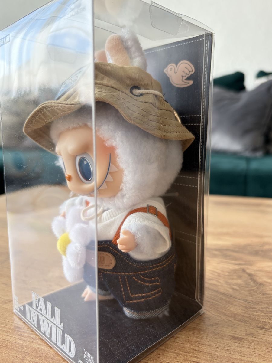 Pop Mart Statuette: POP MART The Monsters Labubu Fall in Wild – Nuovo e nell'imballaggio originale da Wetzikon ZH venduto da Kleeblume 1