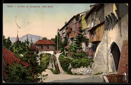 AK Gruyères, Entrée de Gruyères, côté Nord
