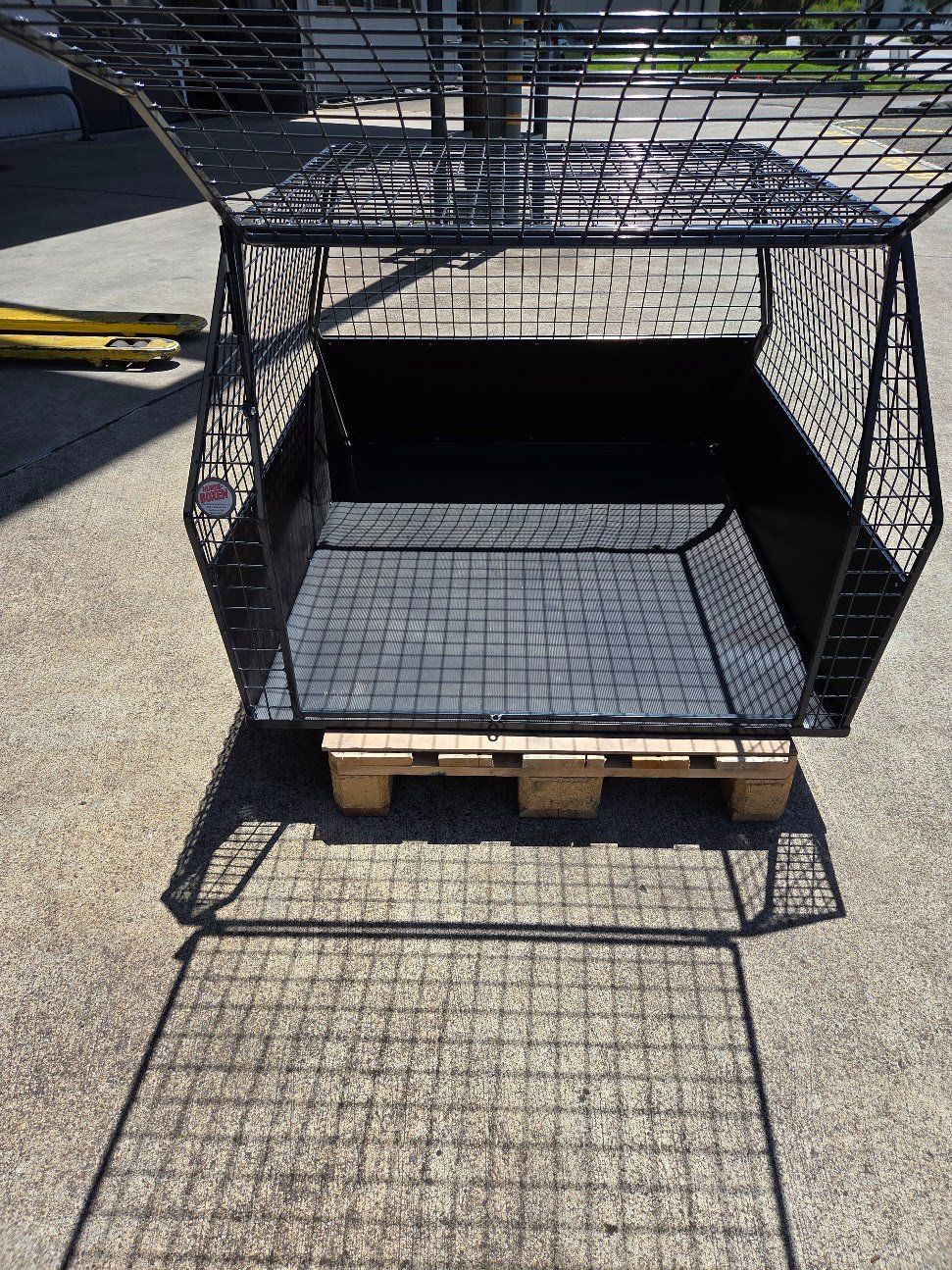 Gabbie, trasporto & Sicurezza: Mercedes GLS Hundebox – Usato da Grüt (Gossau ZH) venduto da RT10