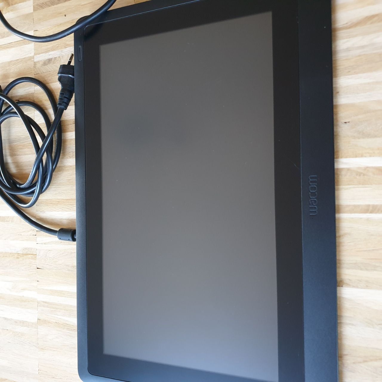 Wacom Monitor: Wacom Cintic LCD Tablet Illustrationboard – Nuovo (secondo la descrizione) da Urnäsch venduto da Nakamotix 2