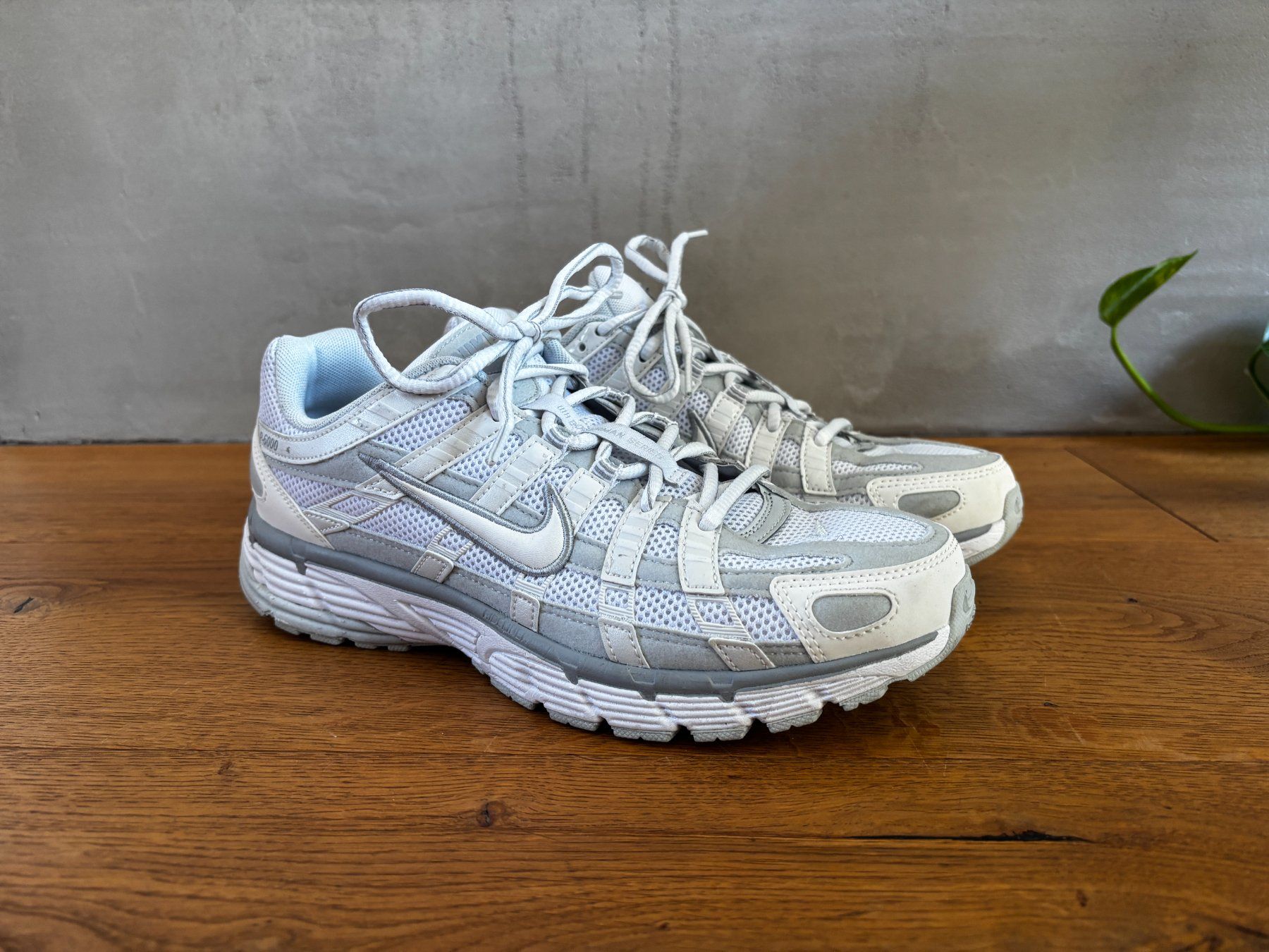 Nike Scarpe da uomo: Nike P-6000 Sneaker weiss, 41 – Usato da Spiegel b. Bern venduto da Laystyx