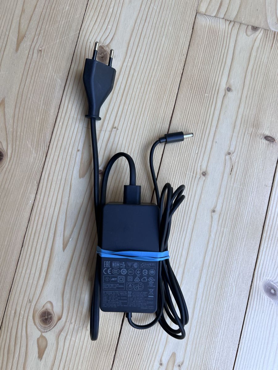 Microsoft Dockingstation: Microsoft Surface pro Docking Station Dock inkl. Netzteil – Gebraucht aus St. Gallen von stephan.a 5