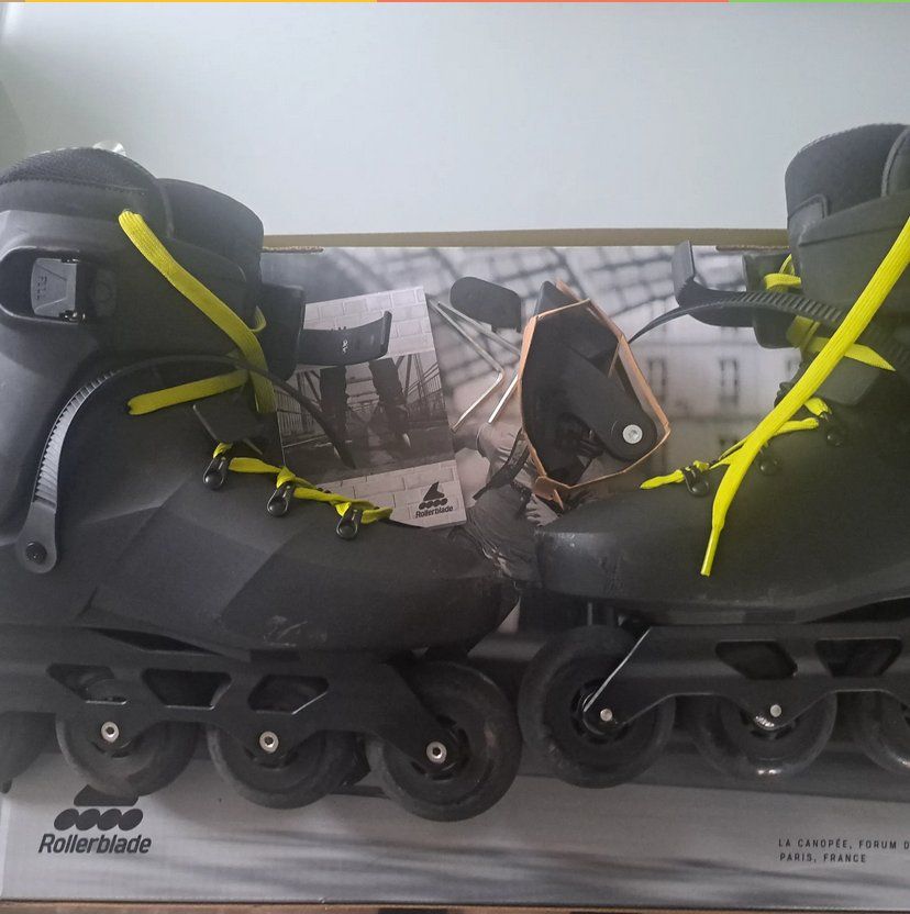 Pattini in linea & Pattini a rotelle: Rollerblade Twister XT - Grösse 44.5-45 – Usato da Solothurn venduto da mindhunter79