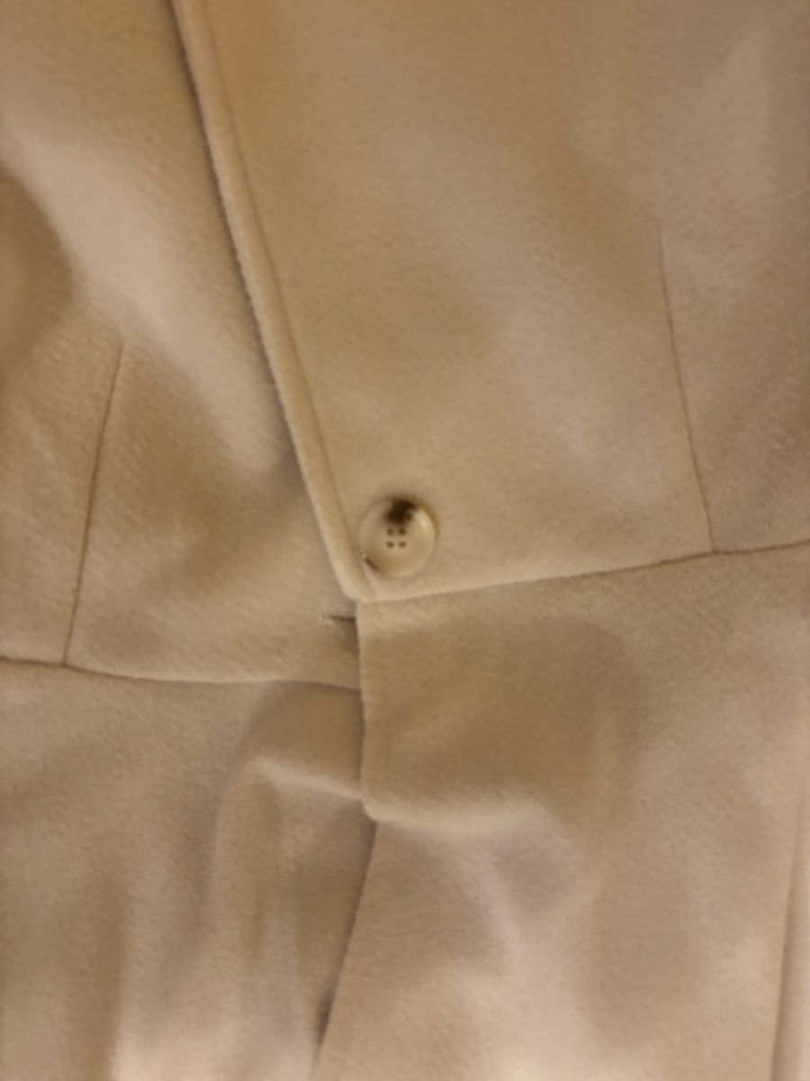 Shein Cappotti: Cream Winter Coat with Feather Detail – Nuovo (secondo la descrizione) da Andelfingen venduto da Good_Quality 2