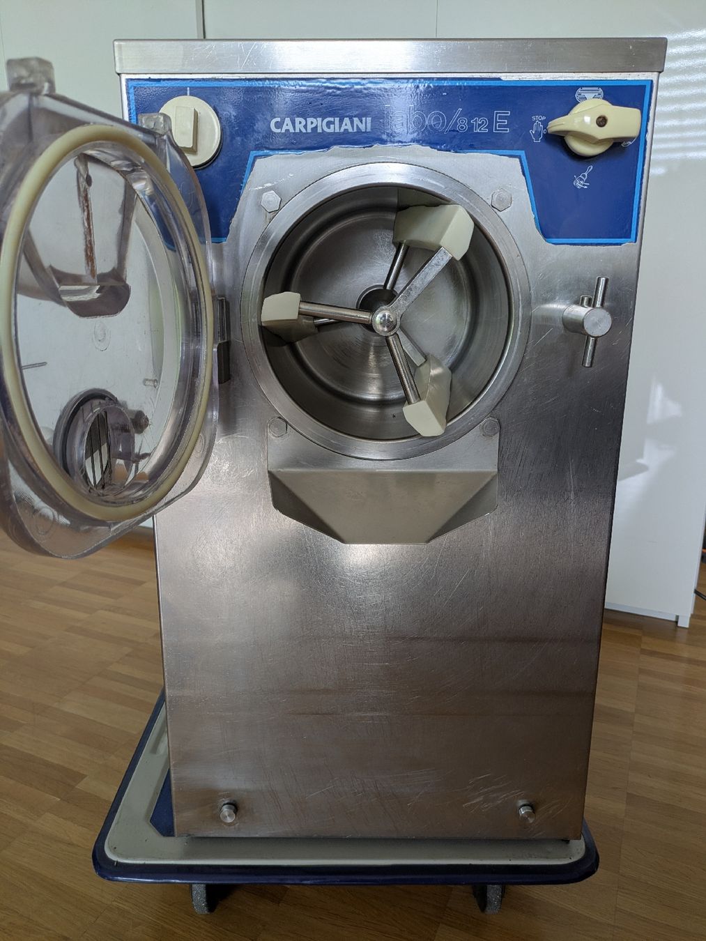 Elettrodomestici da cucina: Carpigiani Labor 8/12E Glacemaschine Eismaschine – Difettoso da Fällanden venduto da Karl.der.Grosse 1