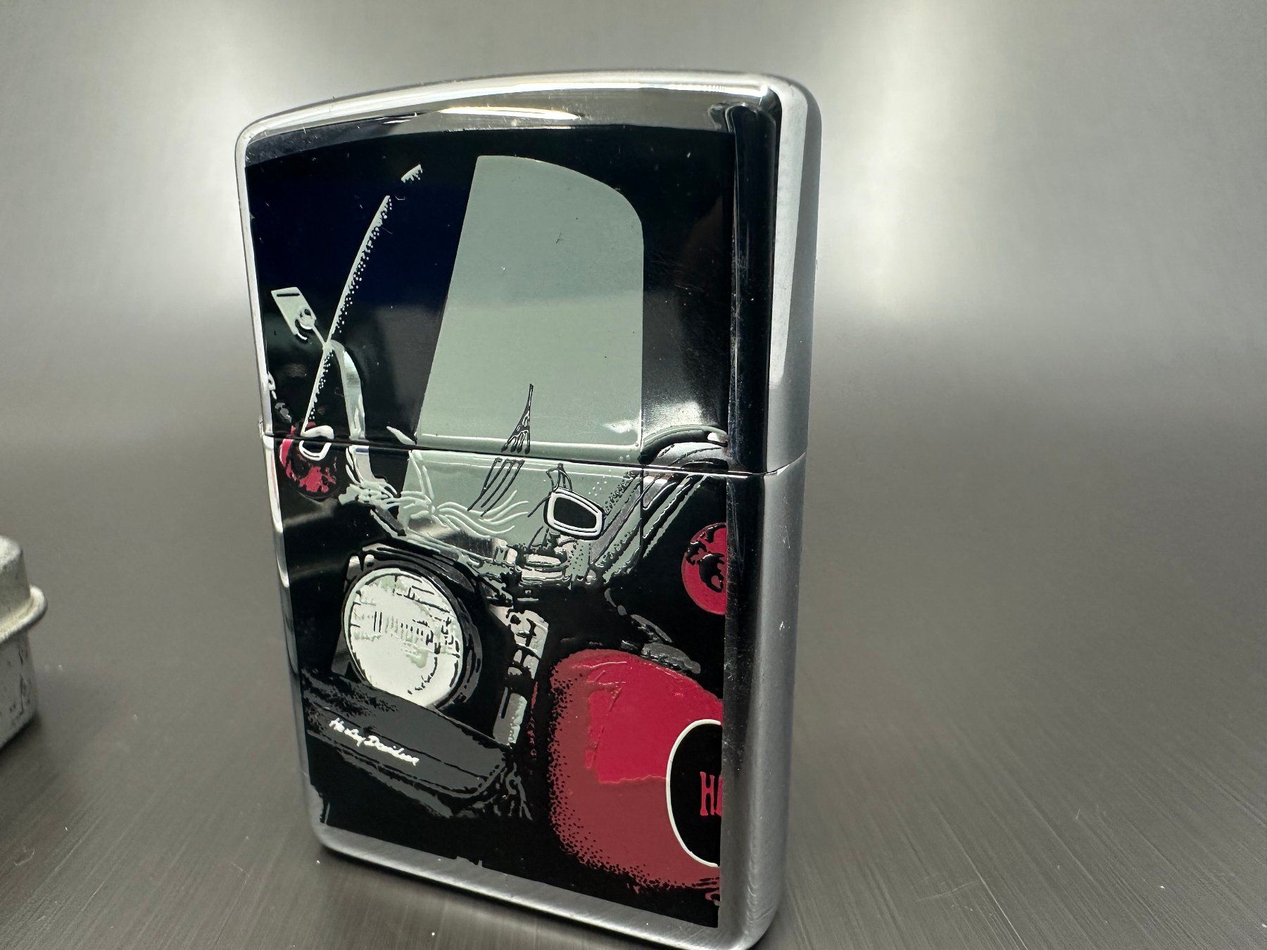 Zippo Briquets: Zippo Harley Davidson, 250HD H264 Windshield – D'occasion à Arisdorf par Liquidus