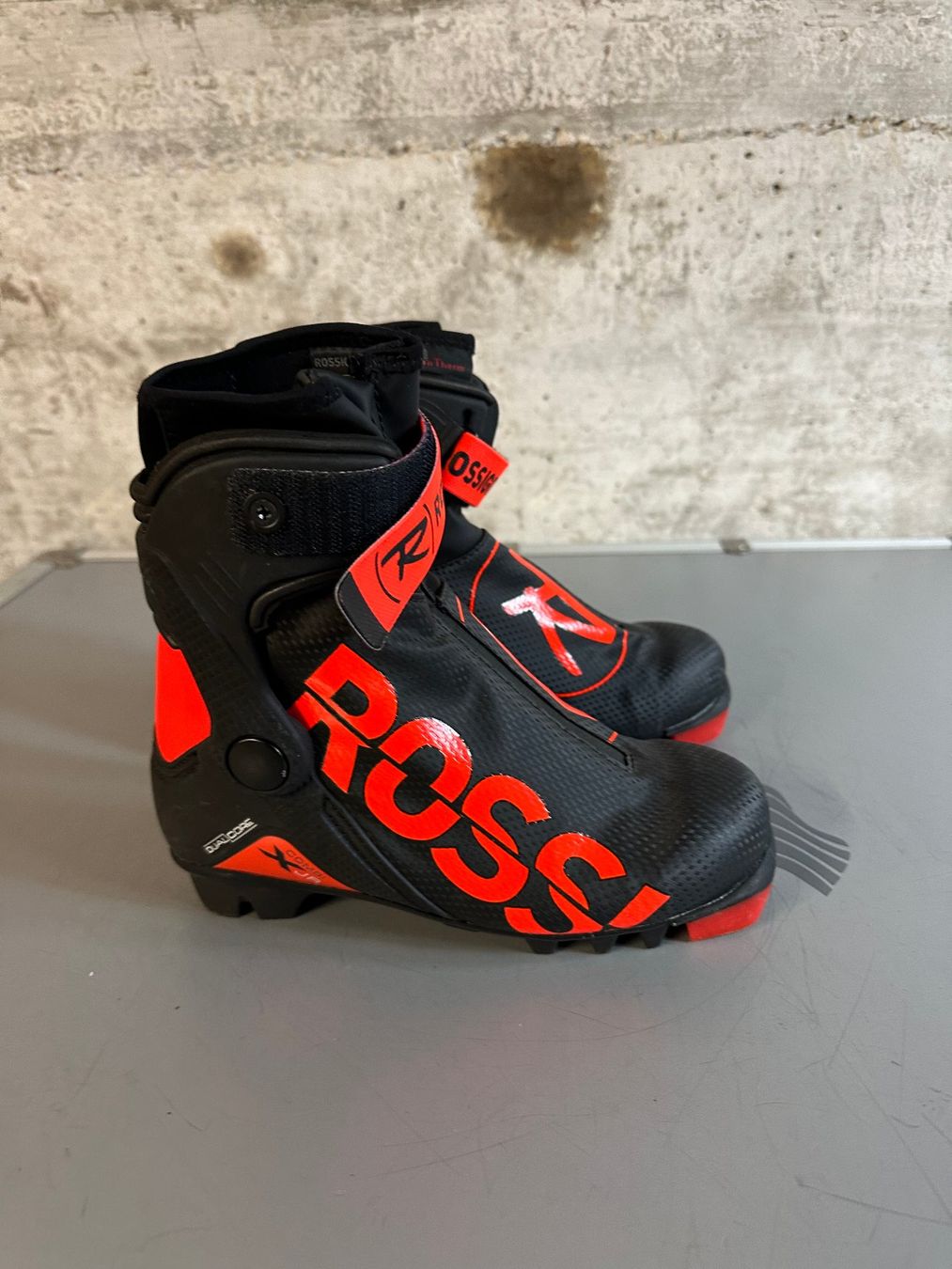 Rossignol Scarpe per ragazzi: Rossignol Kinder Langlauf  Skating Schuhe Gr. 34 – Usato da Emmenbrücke venduto da karkarkar