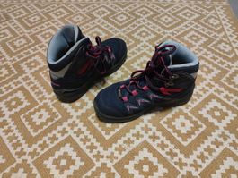 Chaussures de marche LOWA T.31