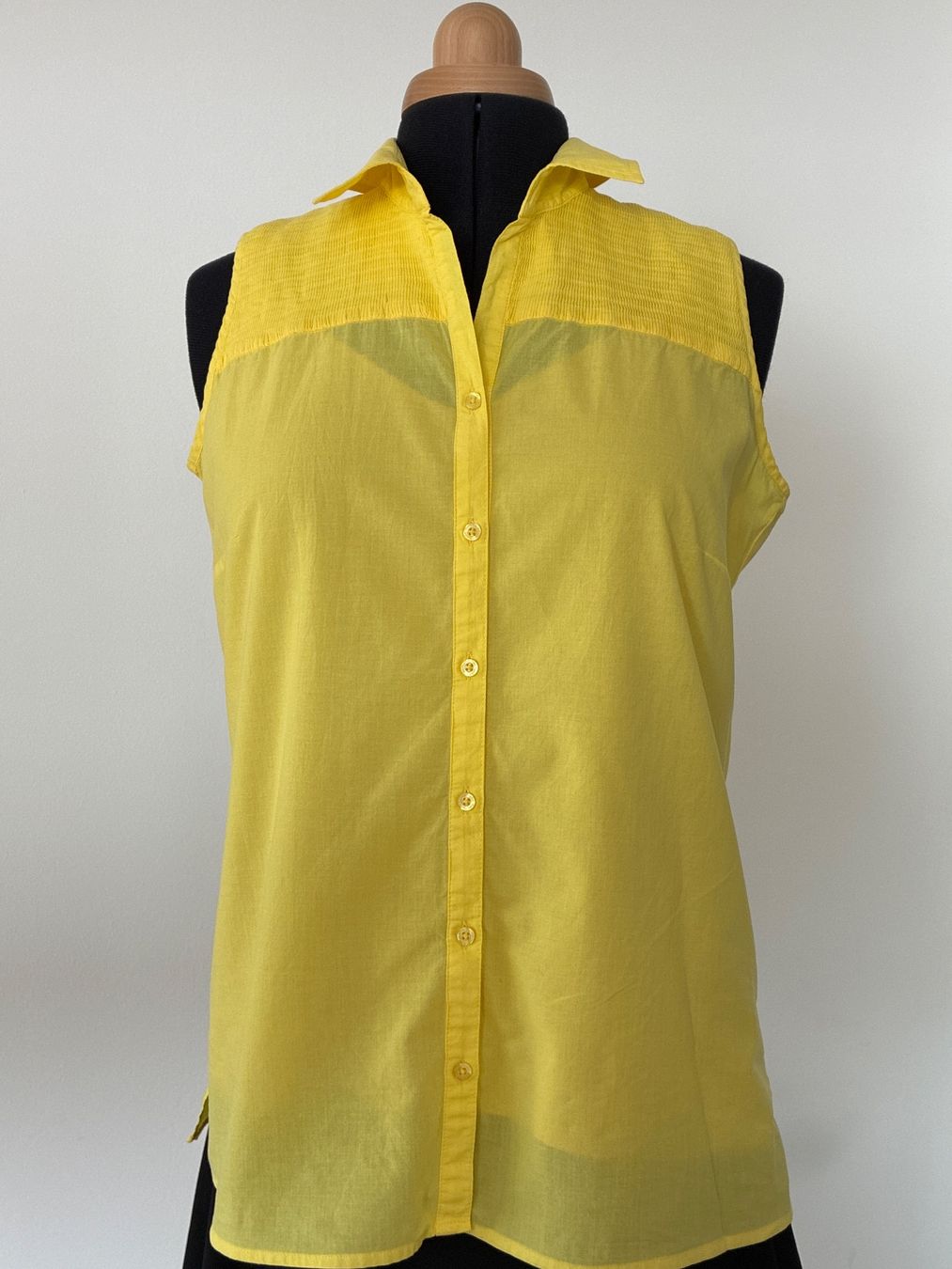 Betty Barclay Camicette: Ärmellose Bluse von Betty Barcley Gr 40 – Usato da Davos Platz venduto da nanigl
