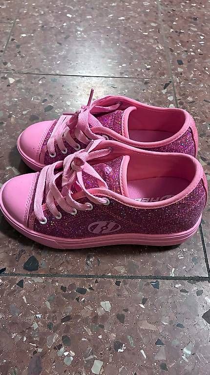 Pattini in linea & Pattini a rotelle: Heelys Rollschuhe 33 – Usato da Horgen venduto da ett_t5rh