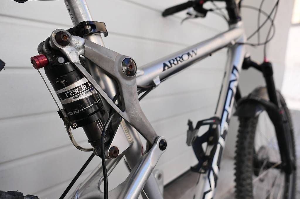 Velos: Vintage Fully MTB, hydraulische Bremsen  – Gebraucht aus Weesen von maa_8rmc 3