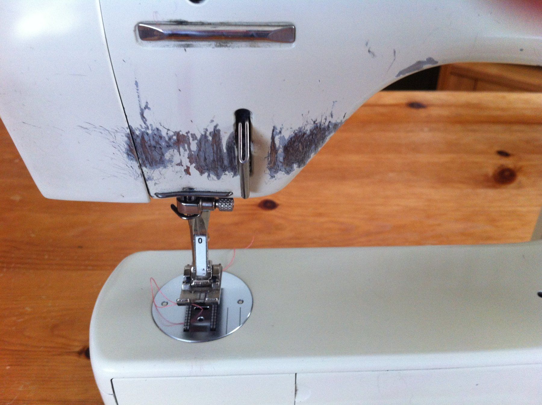 Bernina Macchine da cucire: Nähmaschine Bernina electronic 831 – Usato da Brunnen venduto da Artemis53 1