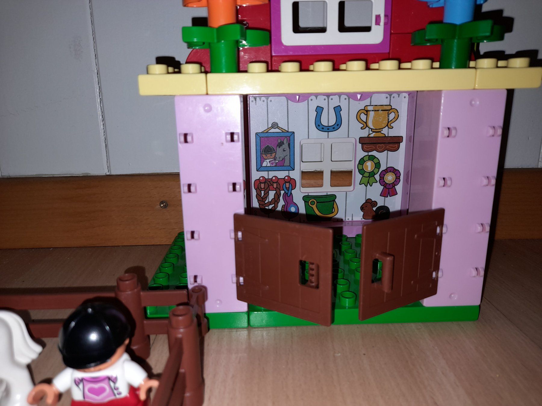 Lego Giocattoli: Lego Duplo Pferdestall 10500 – Usato da Wittenbach venduto da Gugielmo 1