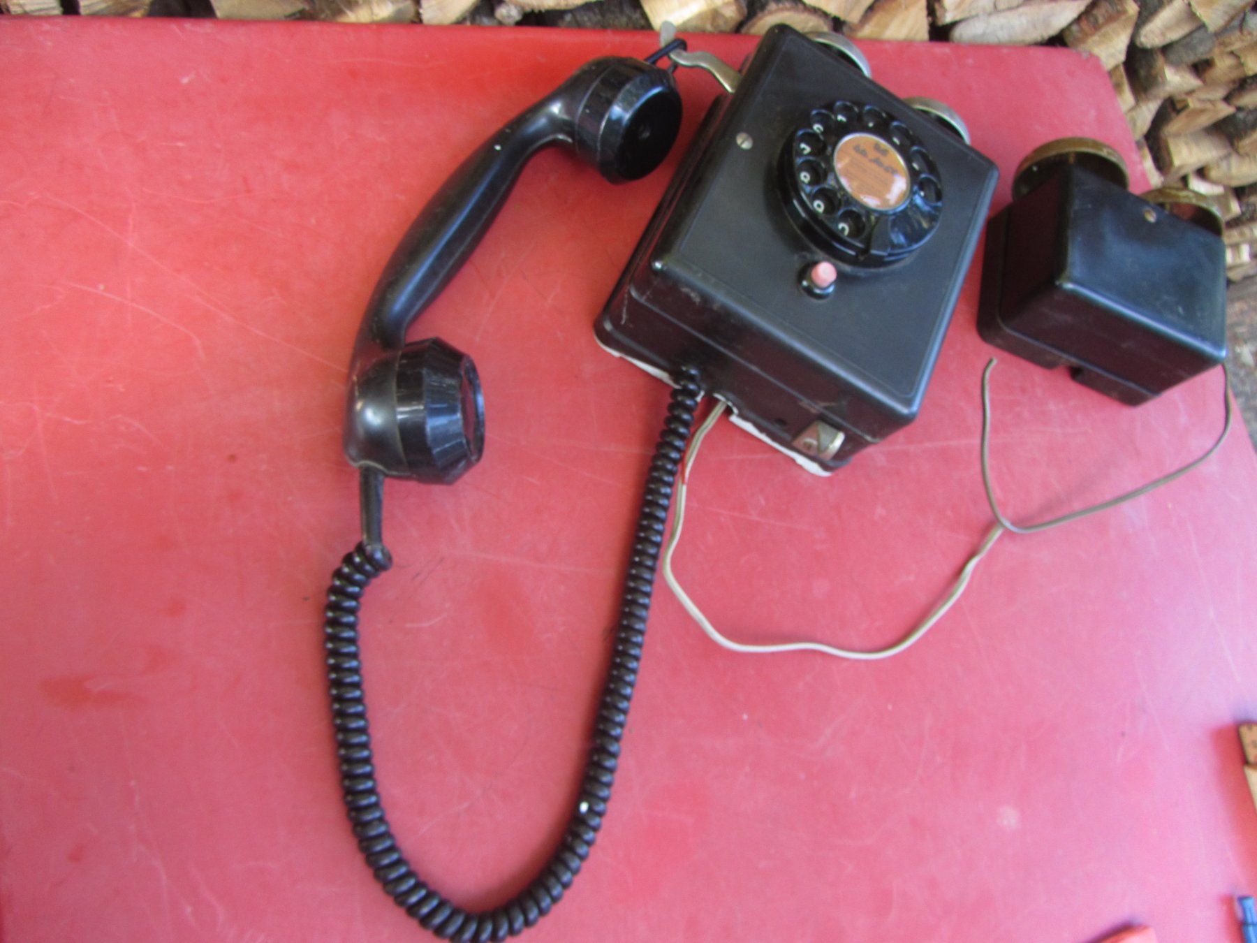 Téléphones: Altes Wandtelefon – D'occasion à Wolfhalden par Quiria68 2