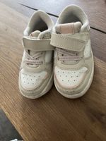 2x Mädchen Schuhe grösse 23