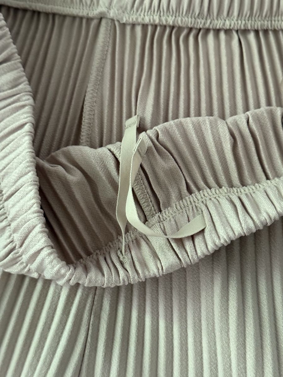 Lots de vêtements: Lot pantalons été  – D'occasion à Monthey par sen_6ckr 4