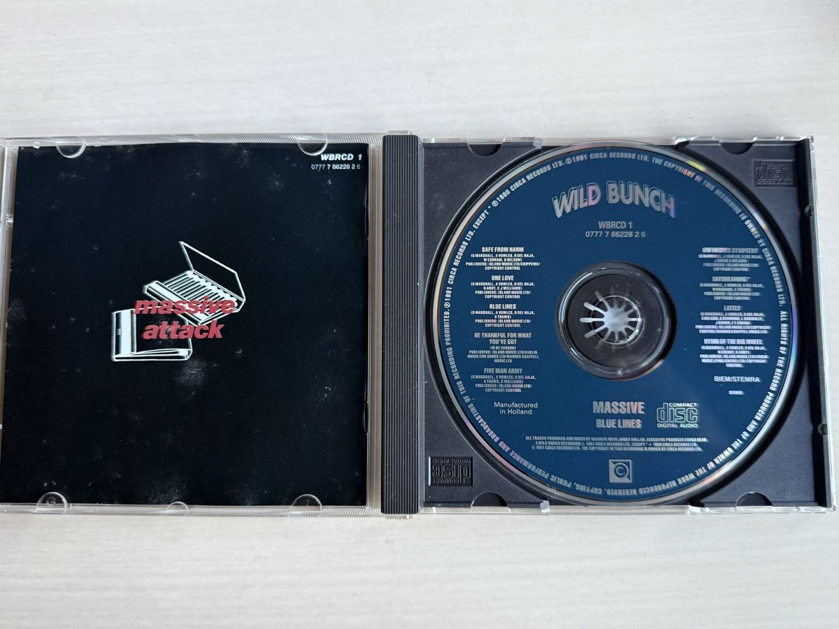 CDs: Massiveattack - Blue Lines (CD) – D'occasion à Oberried Brienz par Chyara 2