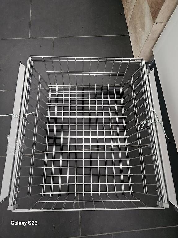 Armoires: Micasa Schrank Modul - Wäschekorb – D'occasion à Wallisellen par BeautyBee