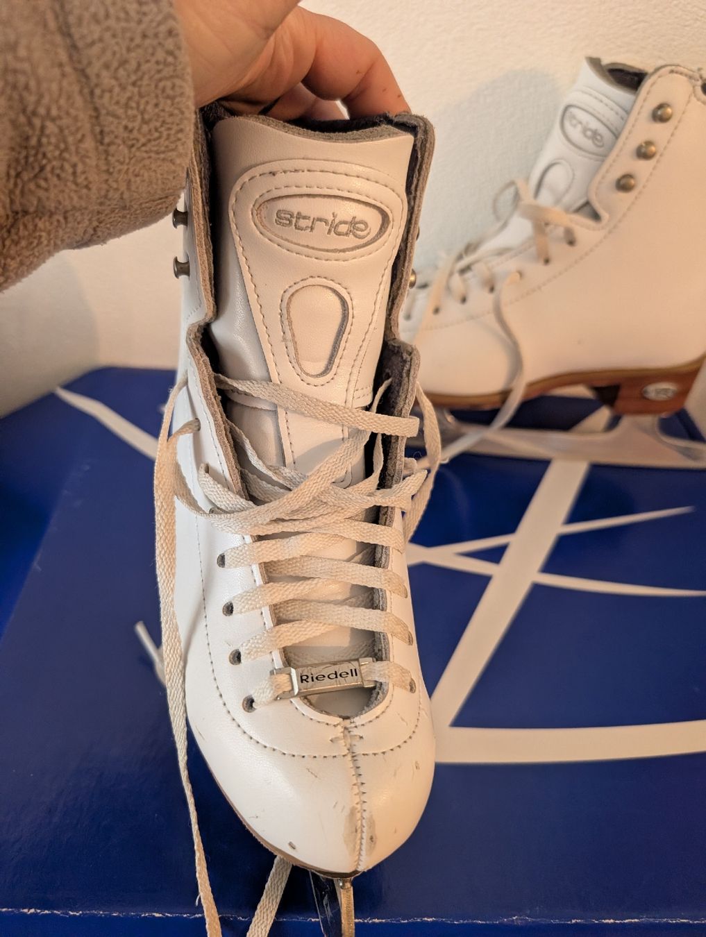 Pattini da ghiaccio: Riedell Stride  size  1 1/2 (eu 32) with Eclipse blades – Usato da Pfäffikon SZ venduto da mar_q95n 2