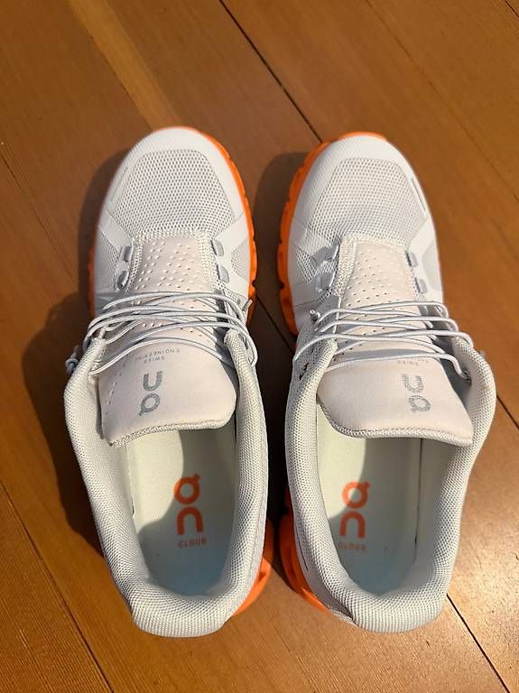 On Scarpe da uomo: Neue Turnschuhe On Cloud (41) – Nuovo (secondo la descrizione) da Bern venduto da samsam28