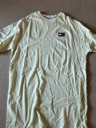 T-shirt Tommy Jeans jaune clair taille S occasion