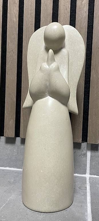 Statuette: Ange en pierre  – Usato da Misériez (Salins) venduto da ndf_bby7 1